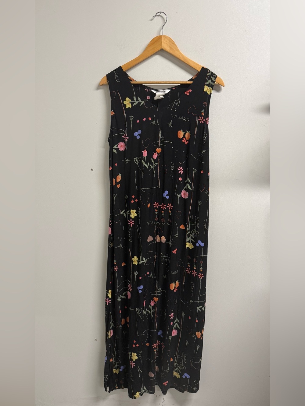 Vintage 90s Sleeveless Black Lisa Says Gah fruit and flowers dress
